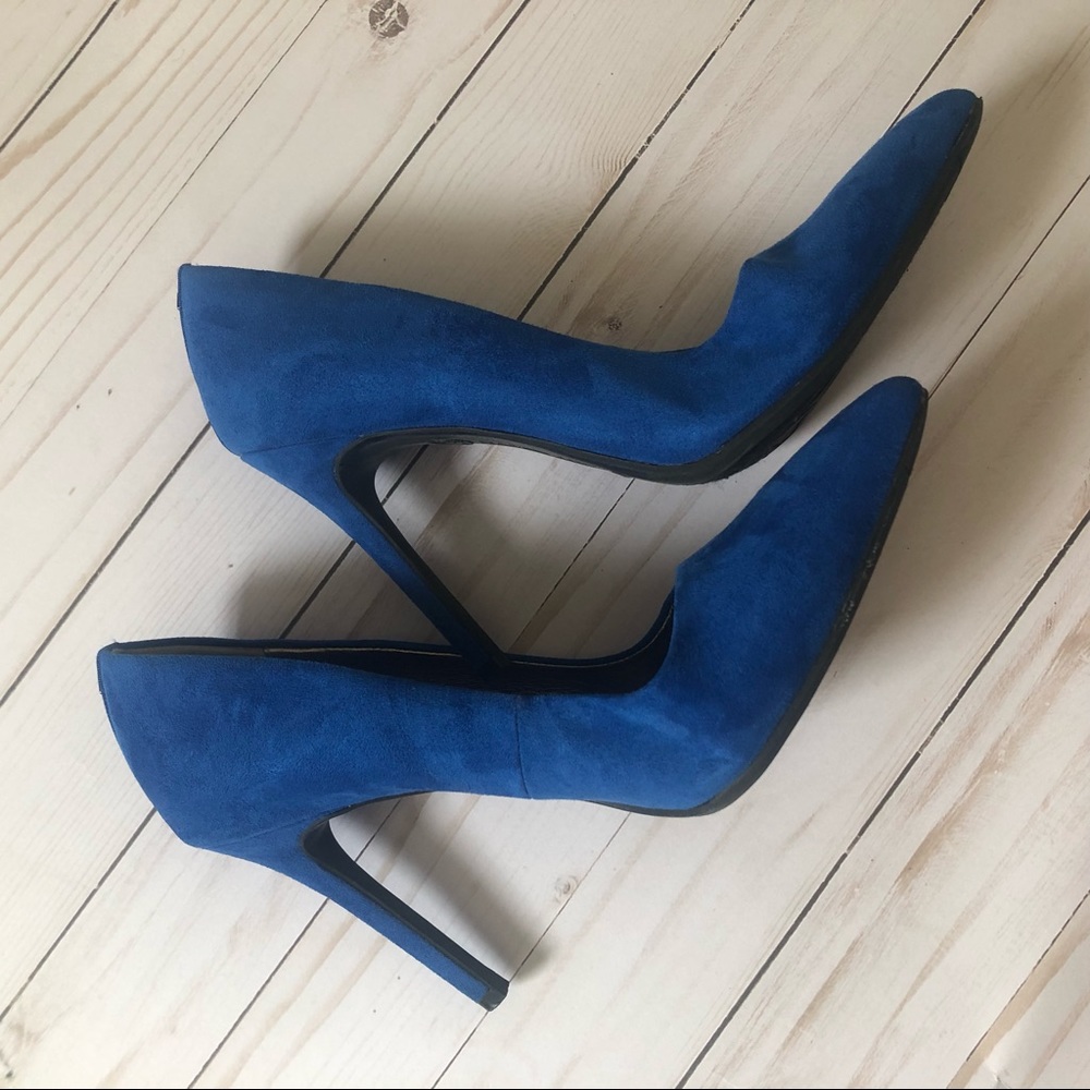 ✨Royal Blue Pointy Toe Pumps✨